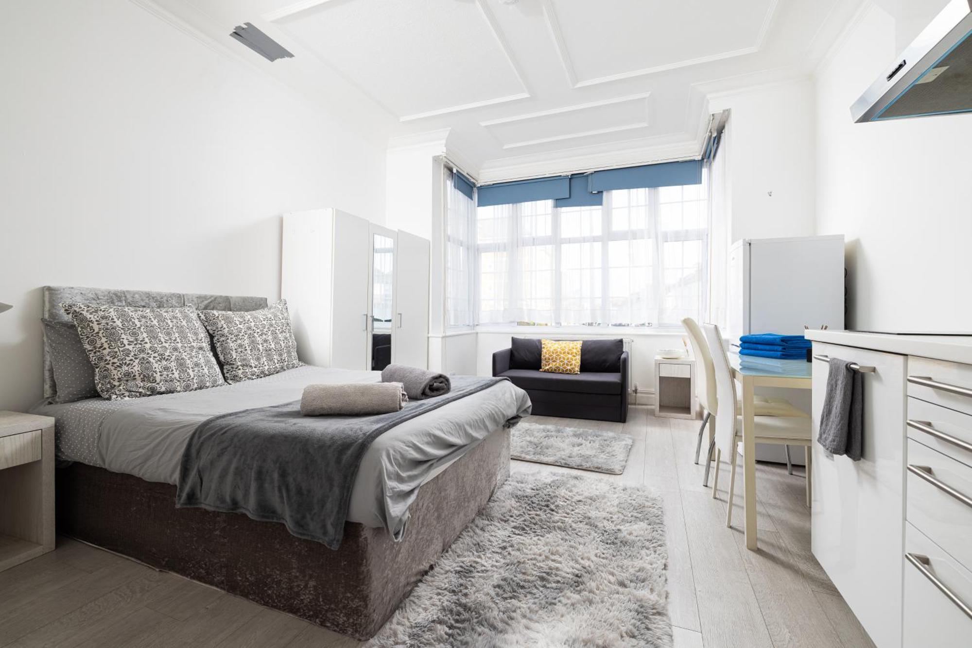 Bright Studio On Golders Green Road Londres Exterior foto